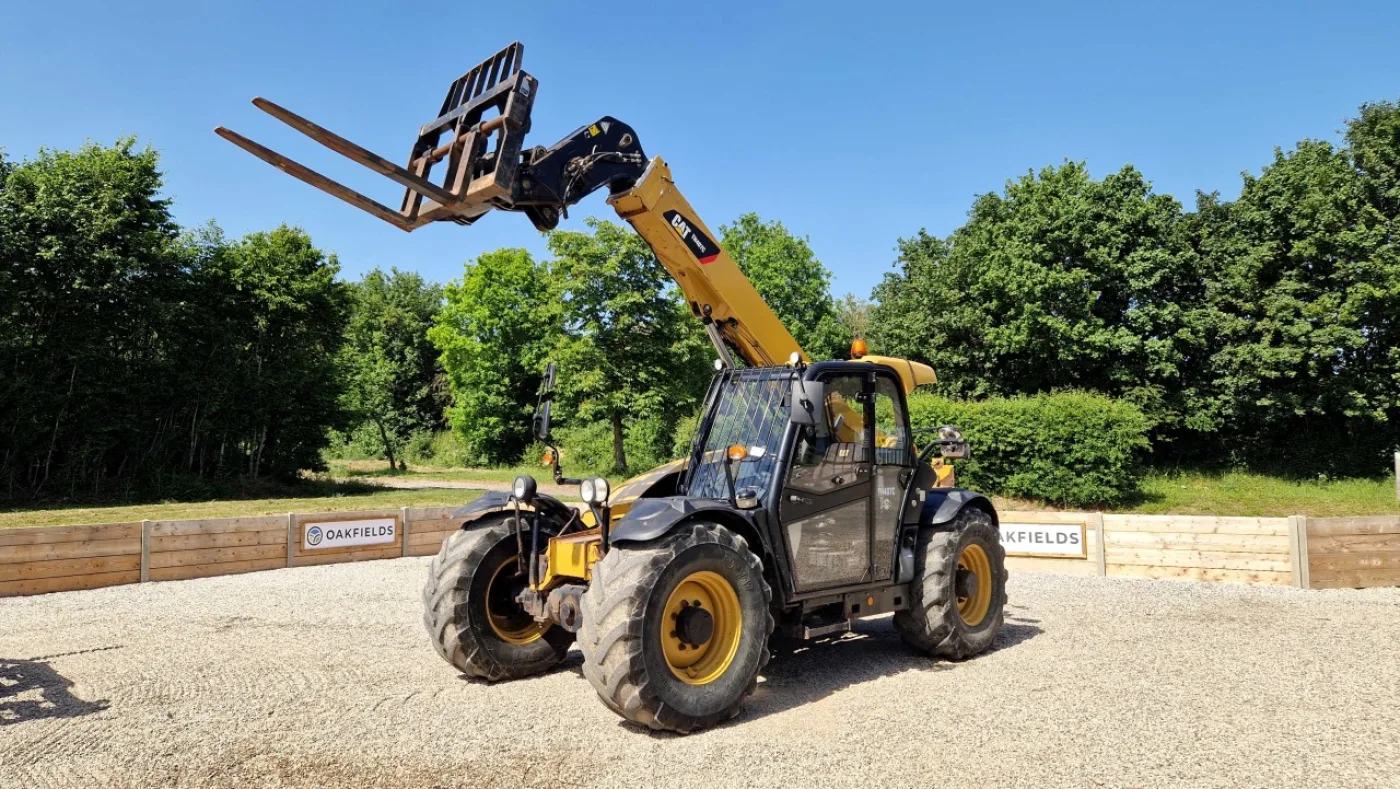 2014 CAT TH407C Telehandler - 1