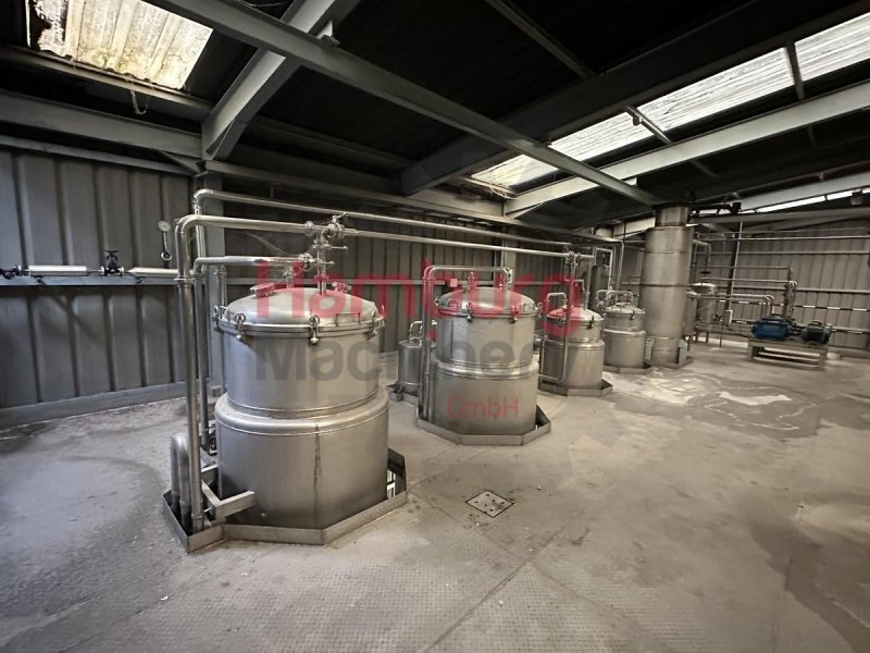 Complete GEA Niro Atomizer powder plant with 4-Effect TVR Evaporator, Spray Dryer, Fluidbed Dryer, Cyrstallisation tanks and filling station