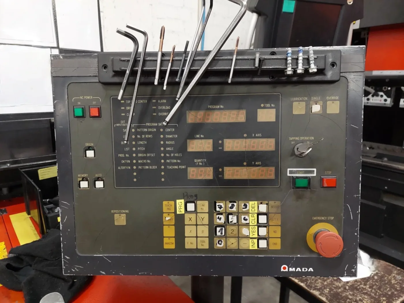 AMADA CTS-900, tapping machine, vintage 1997 (machine 2) - 7