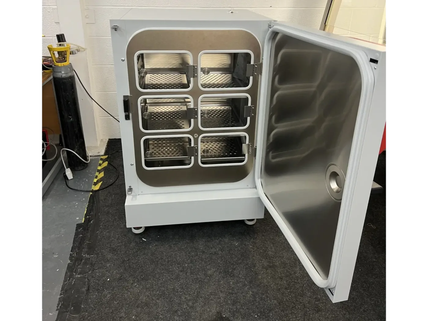 Binder CB220 CO2 Incubator - 2