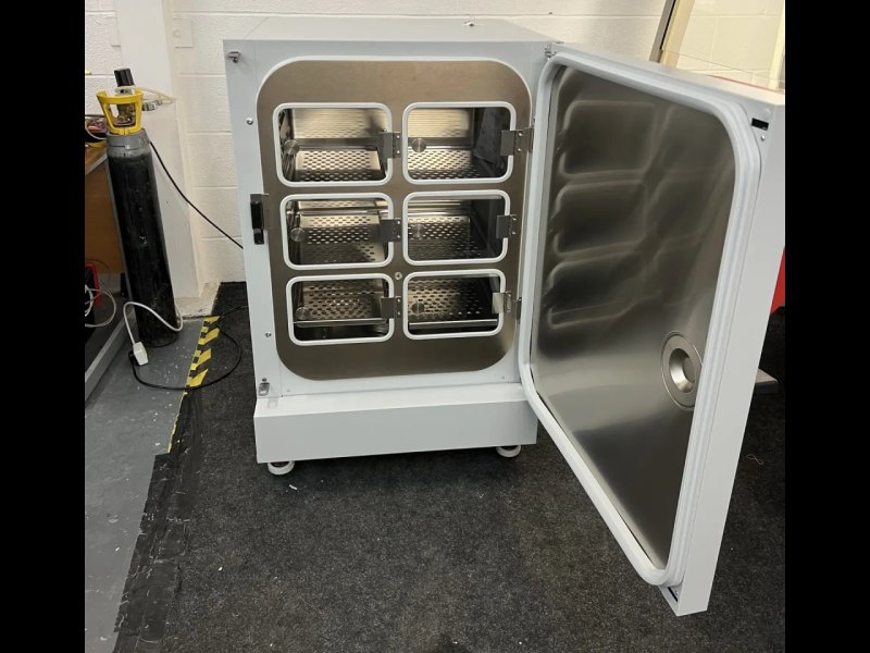 Binder CB220 CO2 Incubator