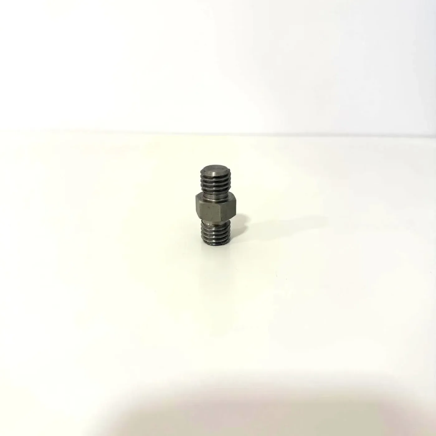 Adaptador 5/8″ macho a 5/8″ macho - 1
