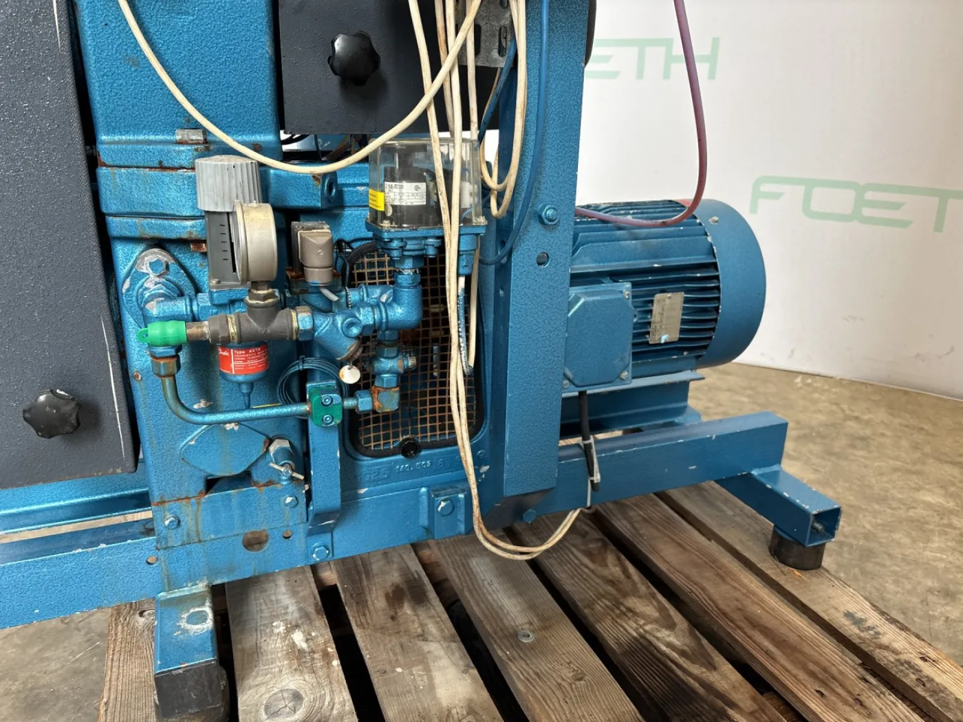 Busch HO-429 D 601 - Vacuum pump - 4