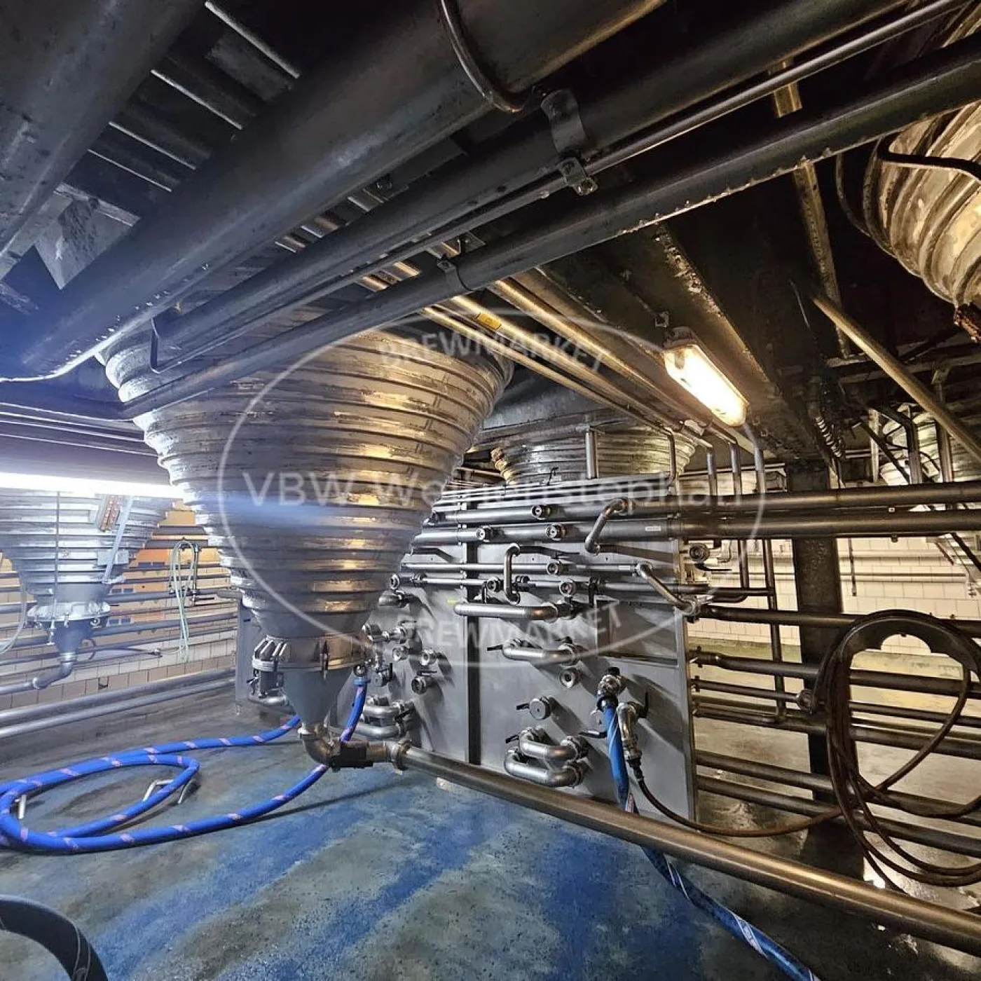 Cylindroconical fermentation and storage tanks (15 units) - 2