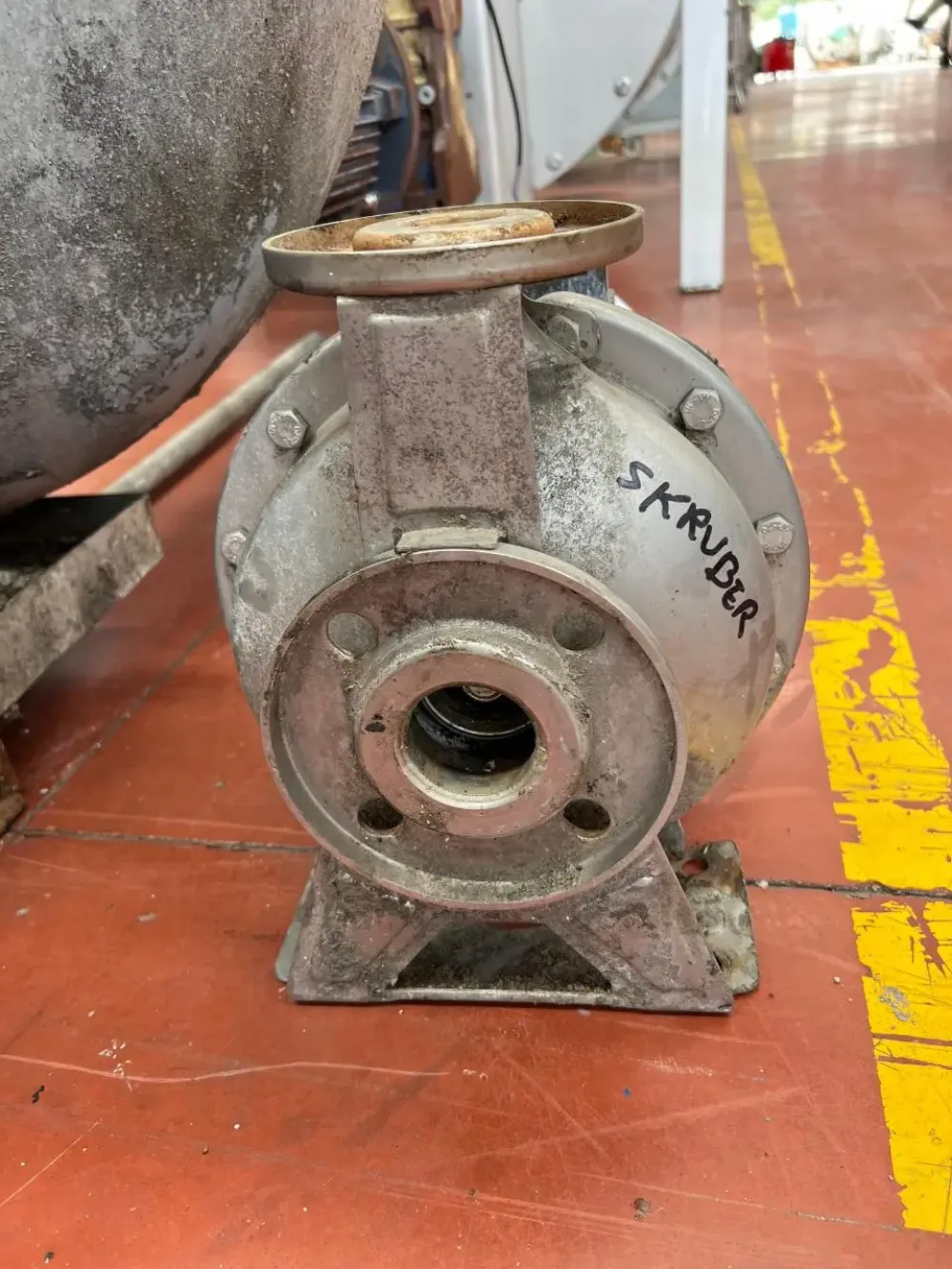 USED CENTRIFUGAL PUMP