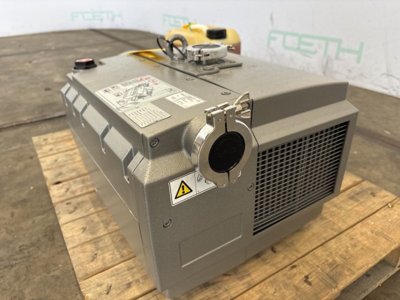 Ilmvac U 4.70F/K — Rotary vane pump (unused MoC: 2.4068) - Vacuum pump
