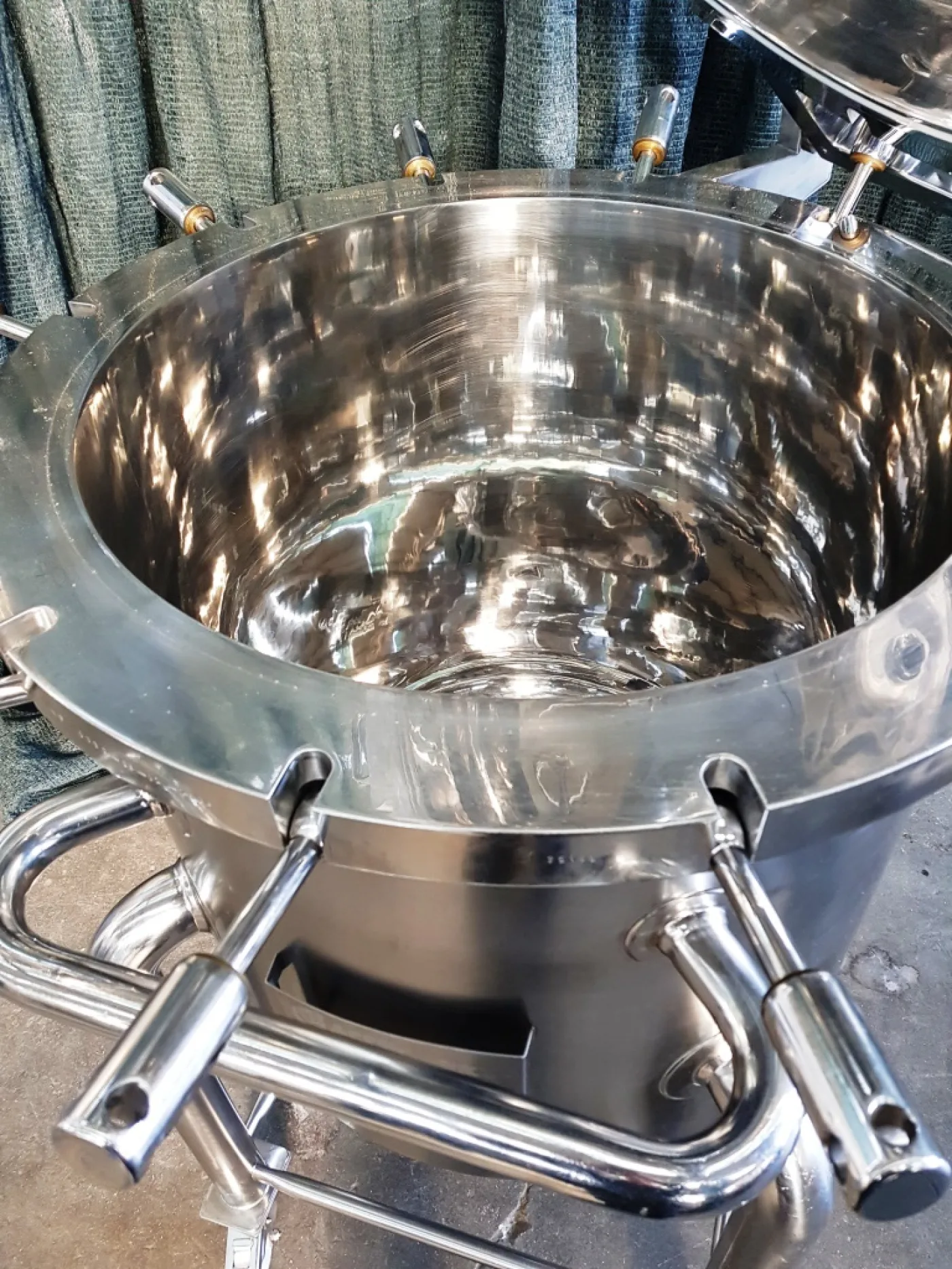 SERBATOIO CARRELLATO IN ACCIAIO INOX – TECNINOX – MOD. 230 L - 5