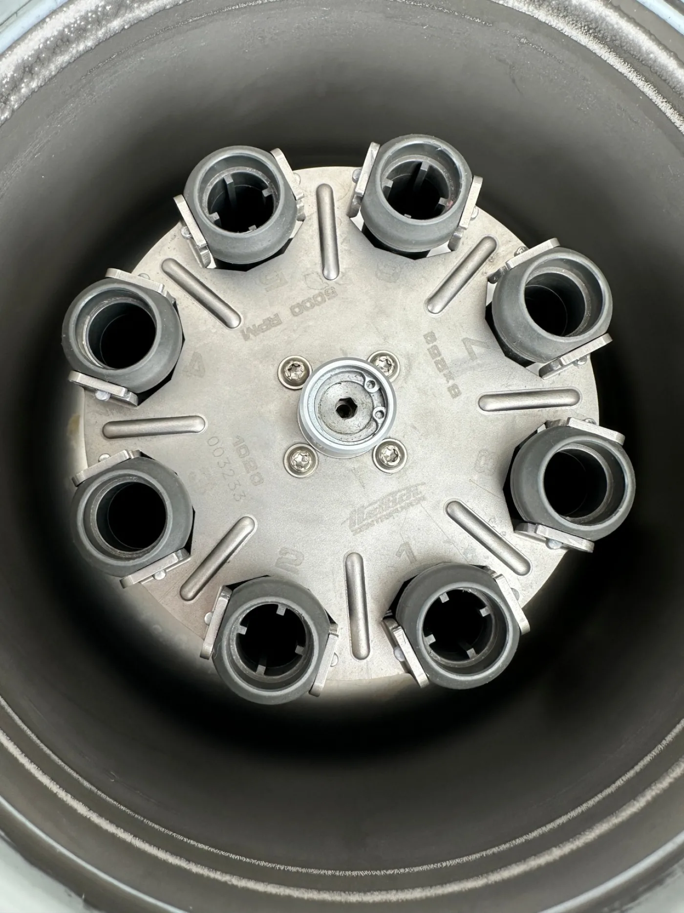 Hettich Mikro 22R Kühlzentrifuge 18.000 RPM - 6