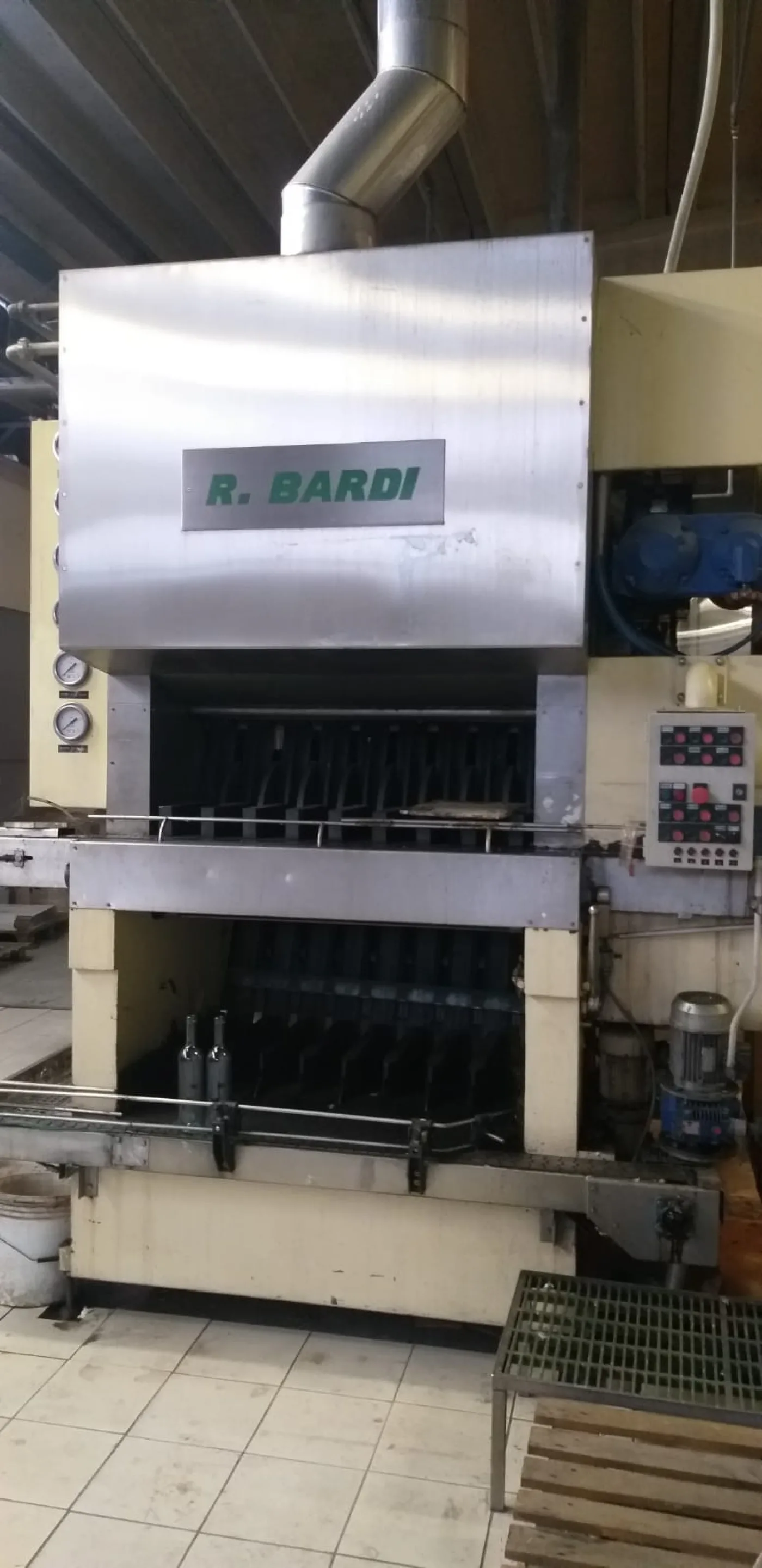 BARDI BOTTLE WASHER WITH 8 RANKS, SECOND-HAND MACHINE - 8