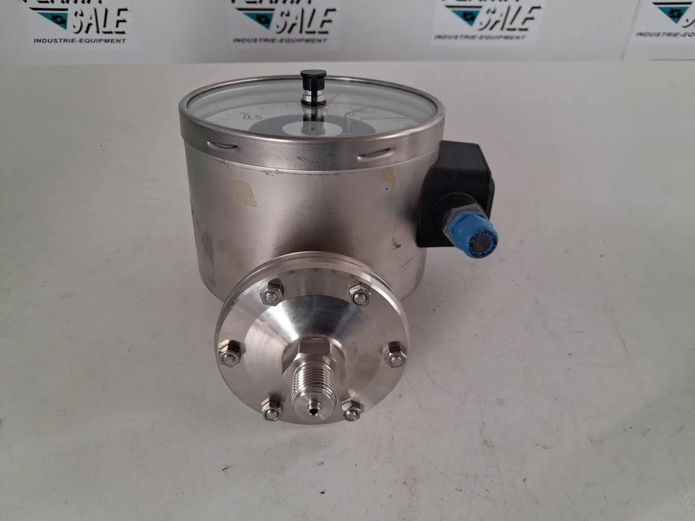 WIKA NG160 Pressure Gauge -1 to 0.6 bar with Inductive Contact - 4