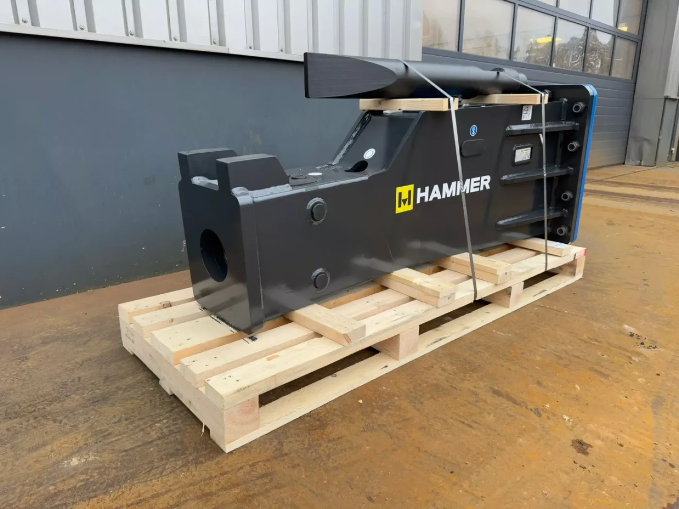Hammer HS2400 fits 22-32 Ton excavator - 2