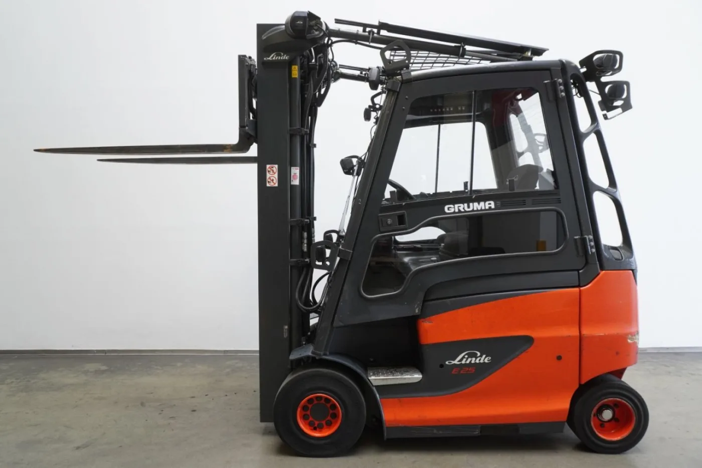 Frontstapler Linde E 25/600 H 387 (2022) - 2