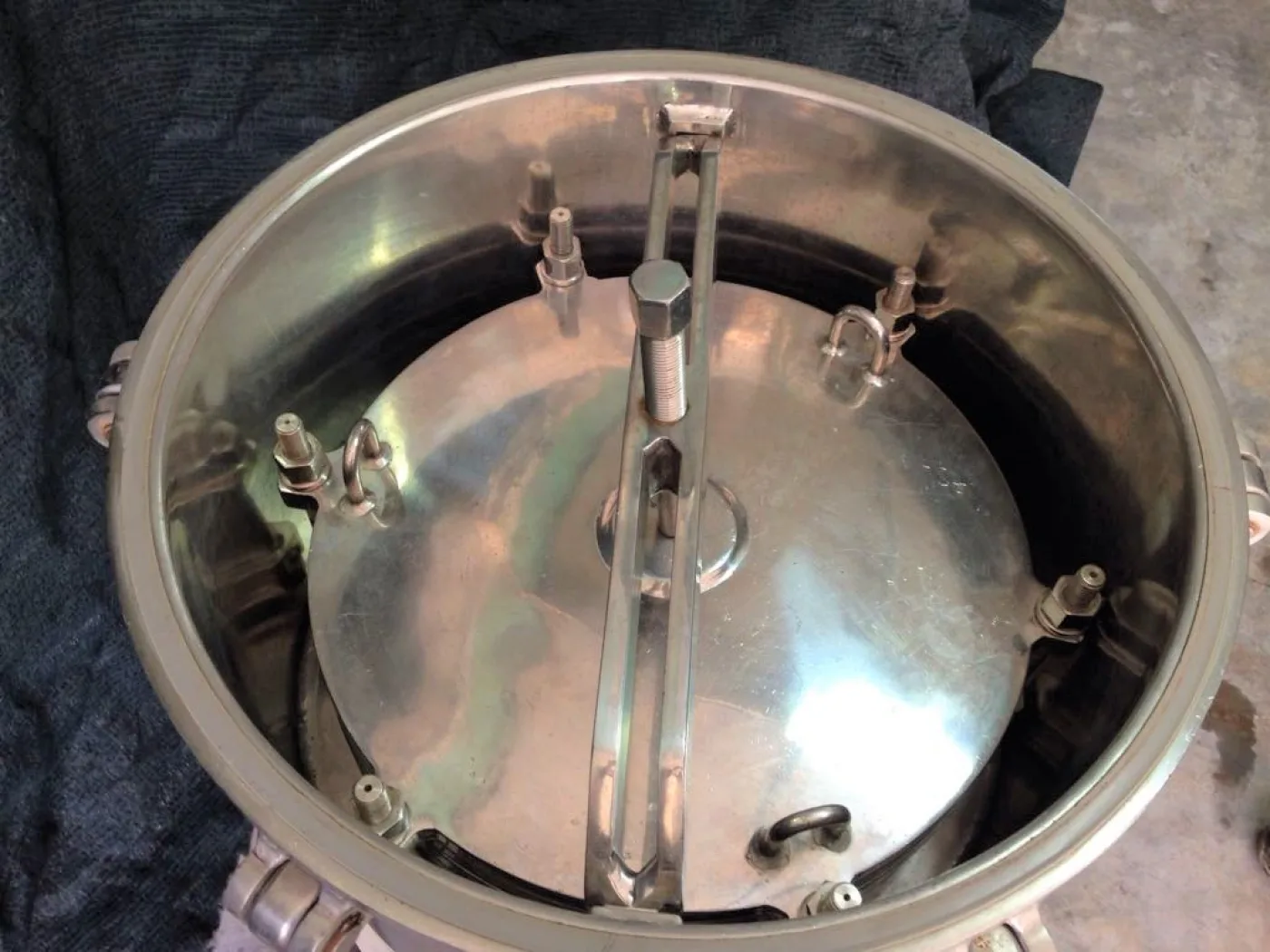 SERBATOIO CARRELLATO IN ACCIAIO INOX CON MANOMETRO - 6