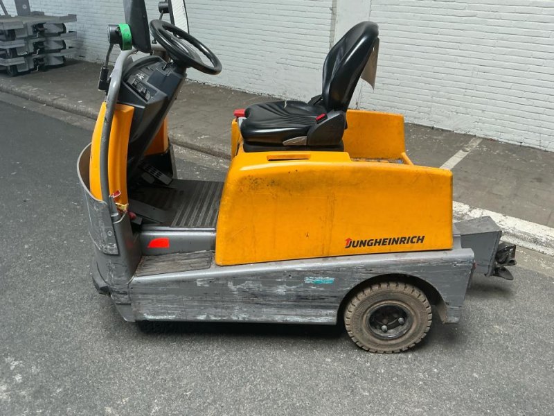 2017 Jungheinrich Tow tractor