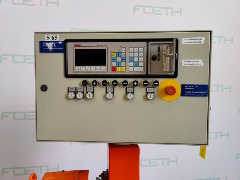 Leistritz LSM-30 34 GG - Double screw extruder