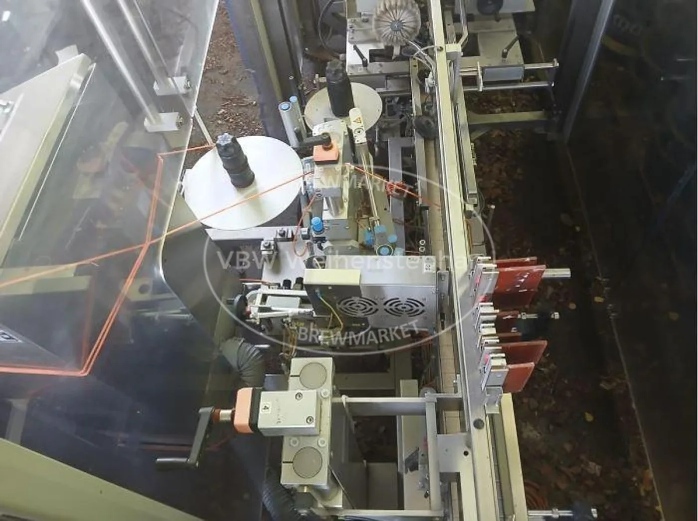 Filling, sealing and labelling machine for plastic buckets; manufactured between - 8