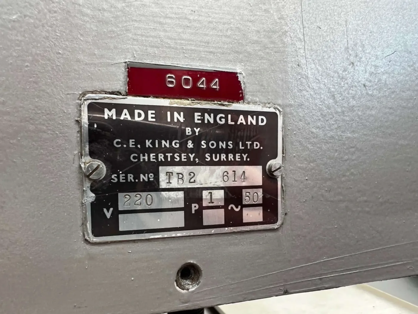 USED KING TRIUMPH PACKAGING EQUIPMENT TB2 614 CAPSULE COUNTING DOSING PACKAGING MACHINE WITH ETIDESA R2-ECO LABELING MACHINE - 2