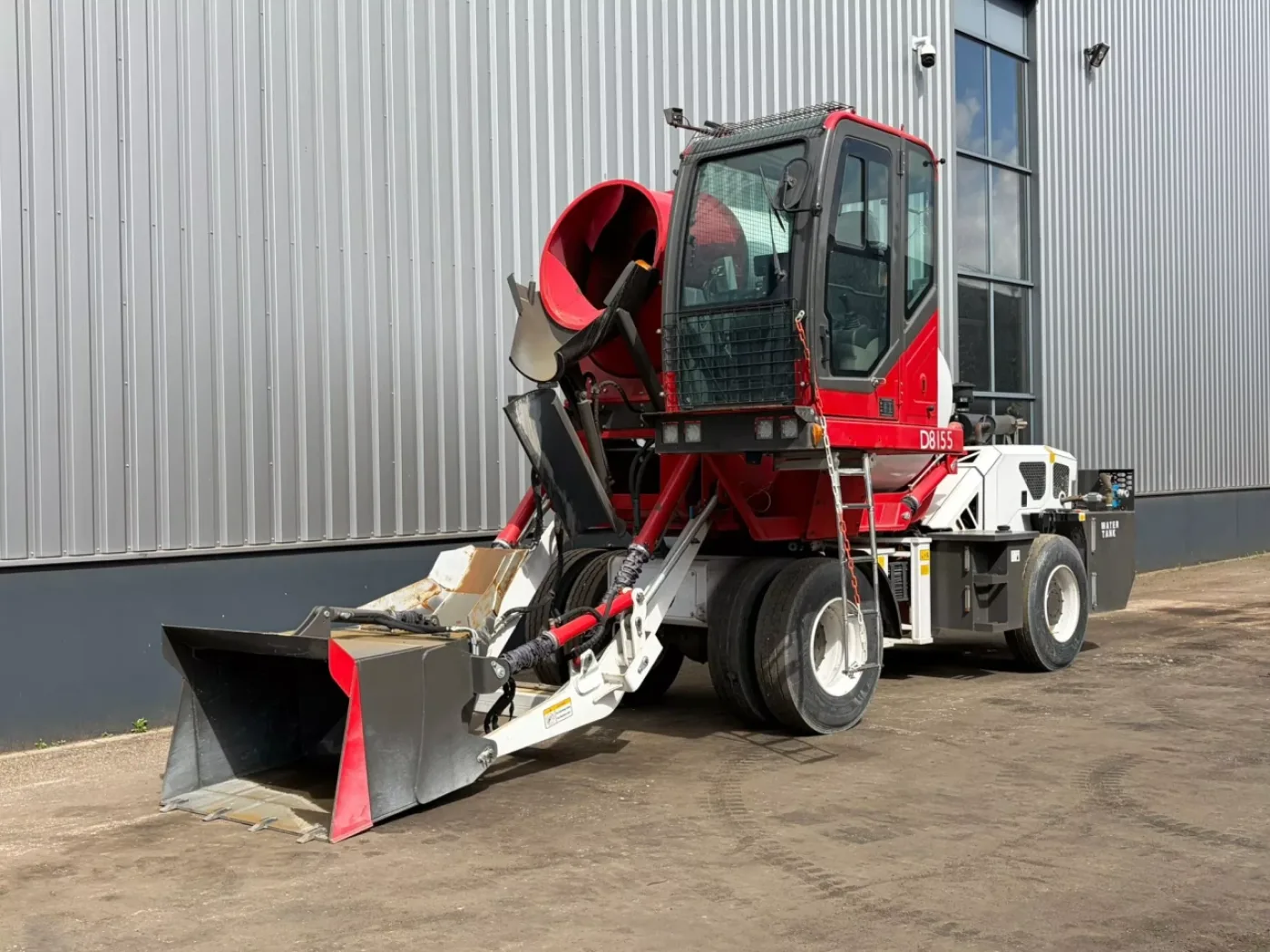 Minrui 4M3 Self Loading Concrete Mixer 4×4 - 2