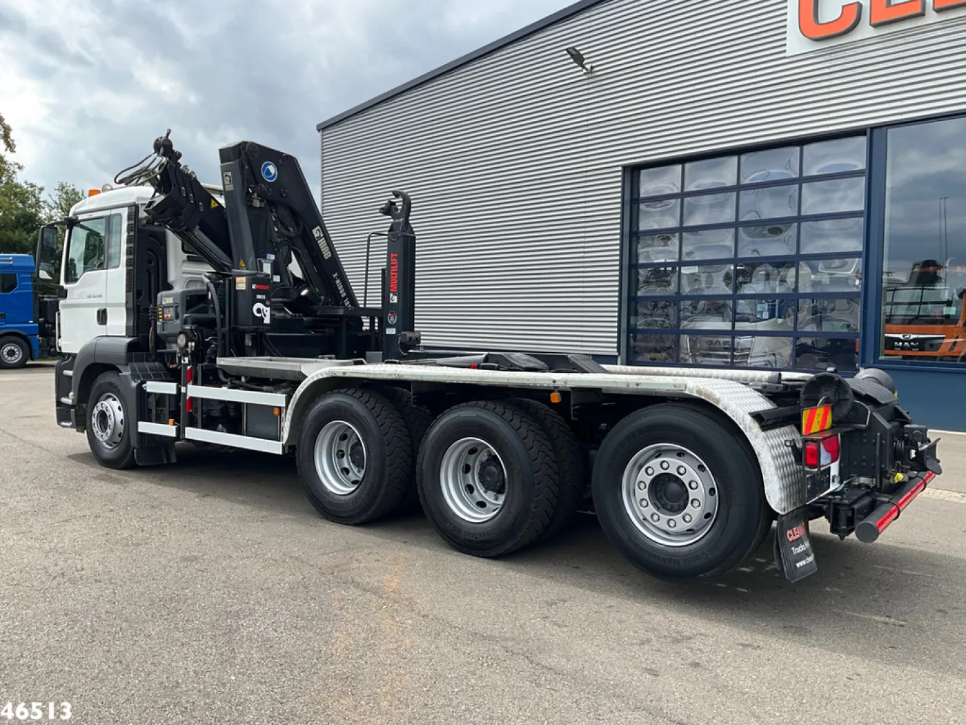 MAN TGS 35.400 8x4 Euro 6 Hiab 18 Tonmeter laadkraan Just 142.960 km! - 3