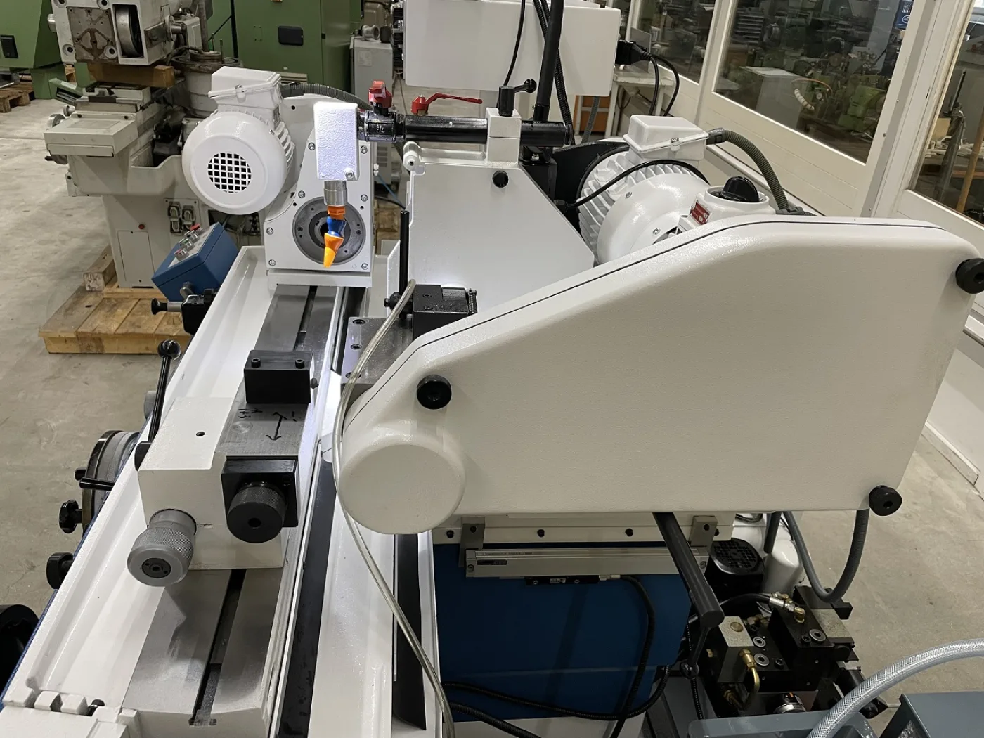 RECTIFIEUSE CYLINDRIQUE “STUDER” TYPE S-20 12 - 6