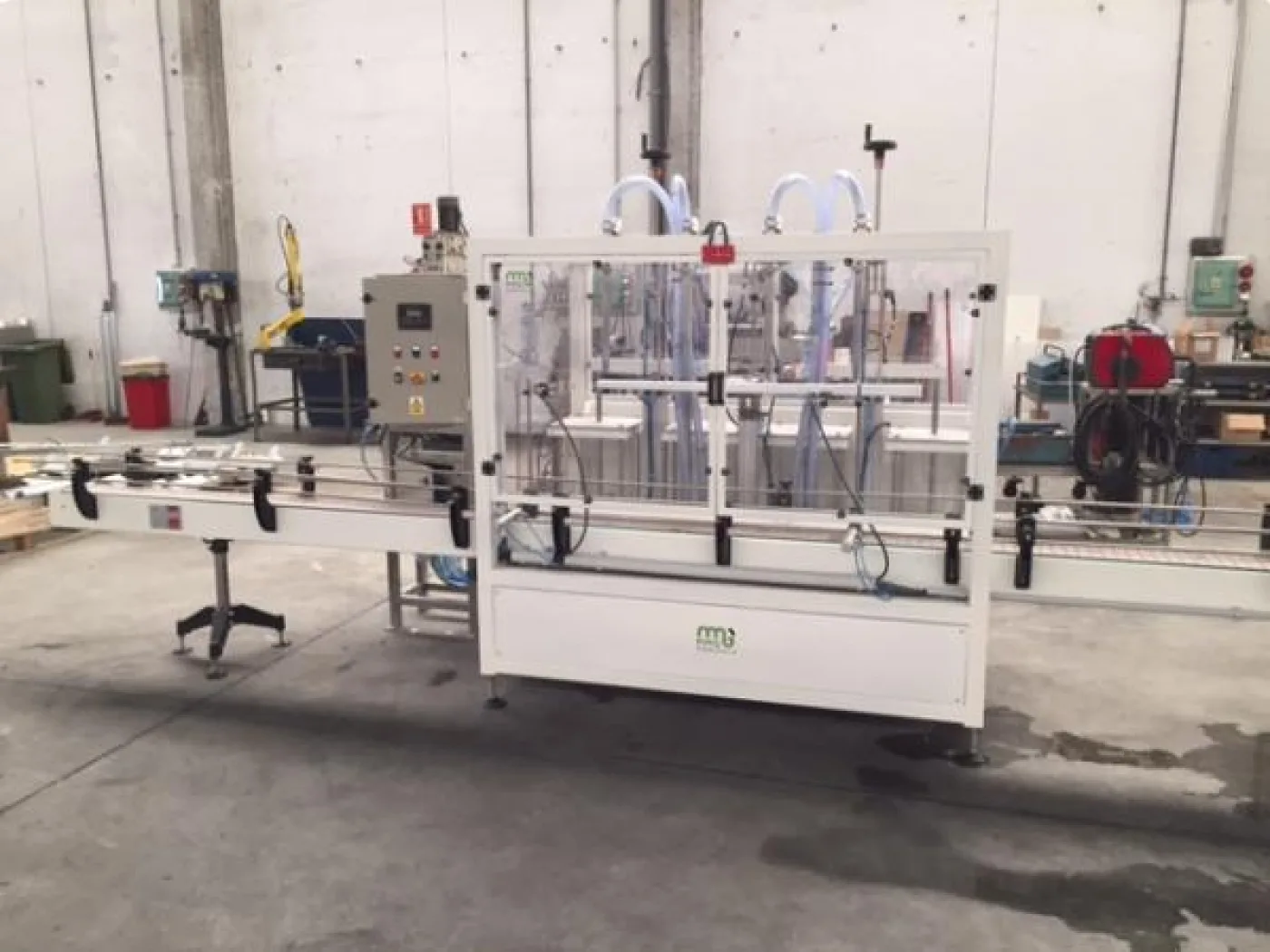 Maquina llenadora lineal de 4 pistones desde 10 litros hasta 25 litros - 1