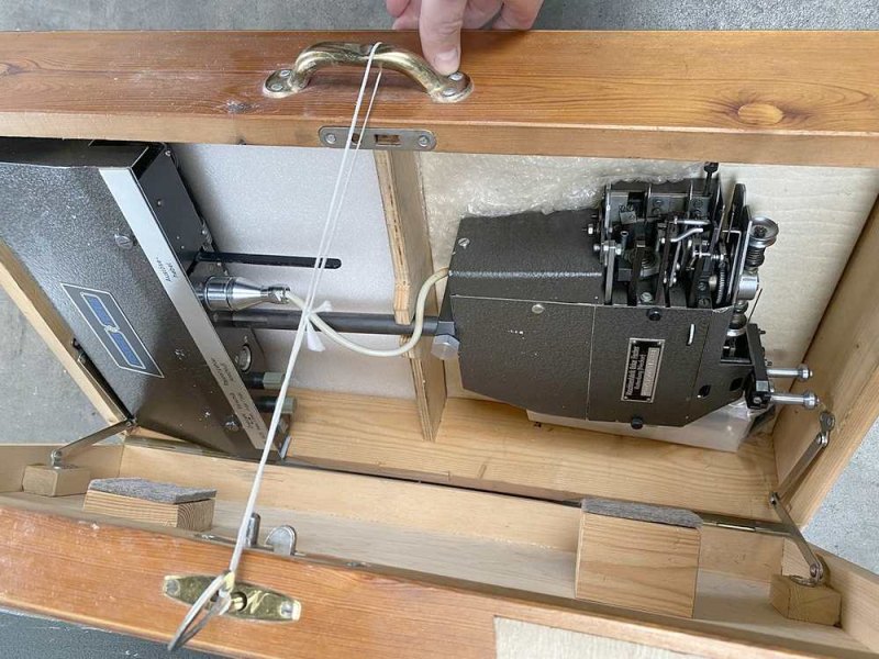 Fischer Poege - Inrijgmachine