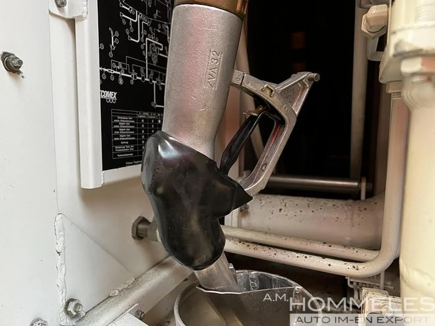 KASAG Tankfahrzeuge AG refueler JET A1 - 8
