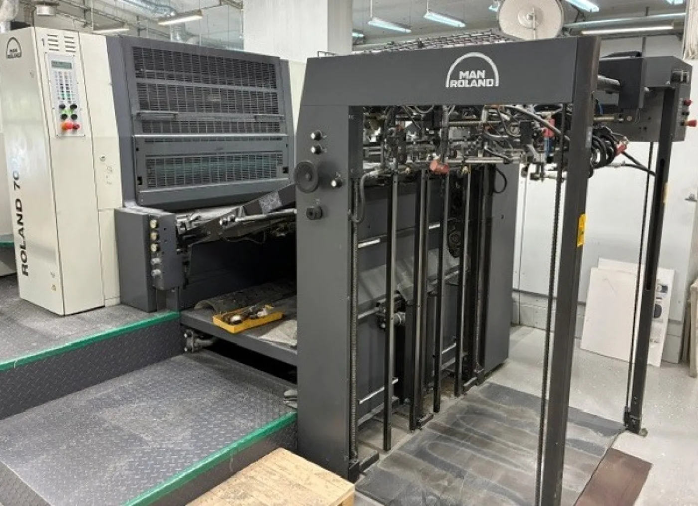 Roland R704-3B – 4 Colour Offset Press - 2
