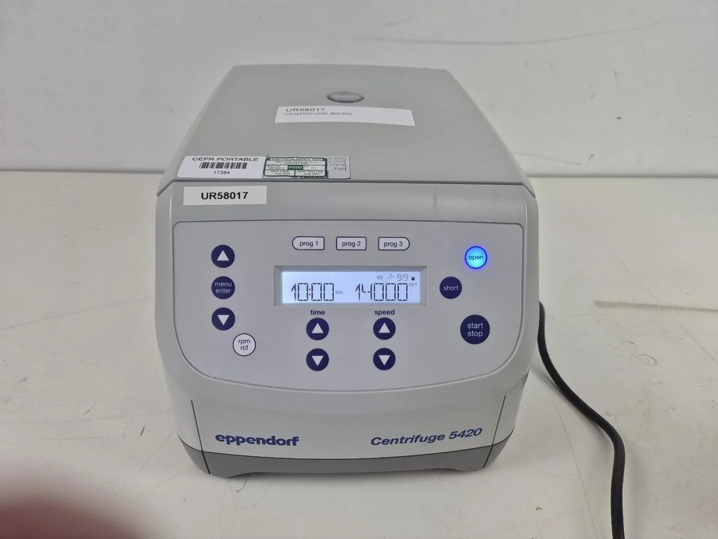 Eppendorf 5420 Centrifuge - 7