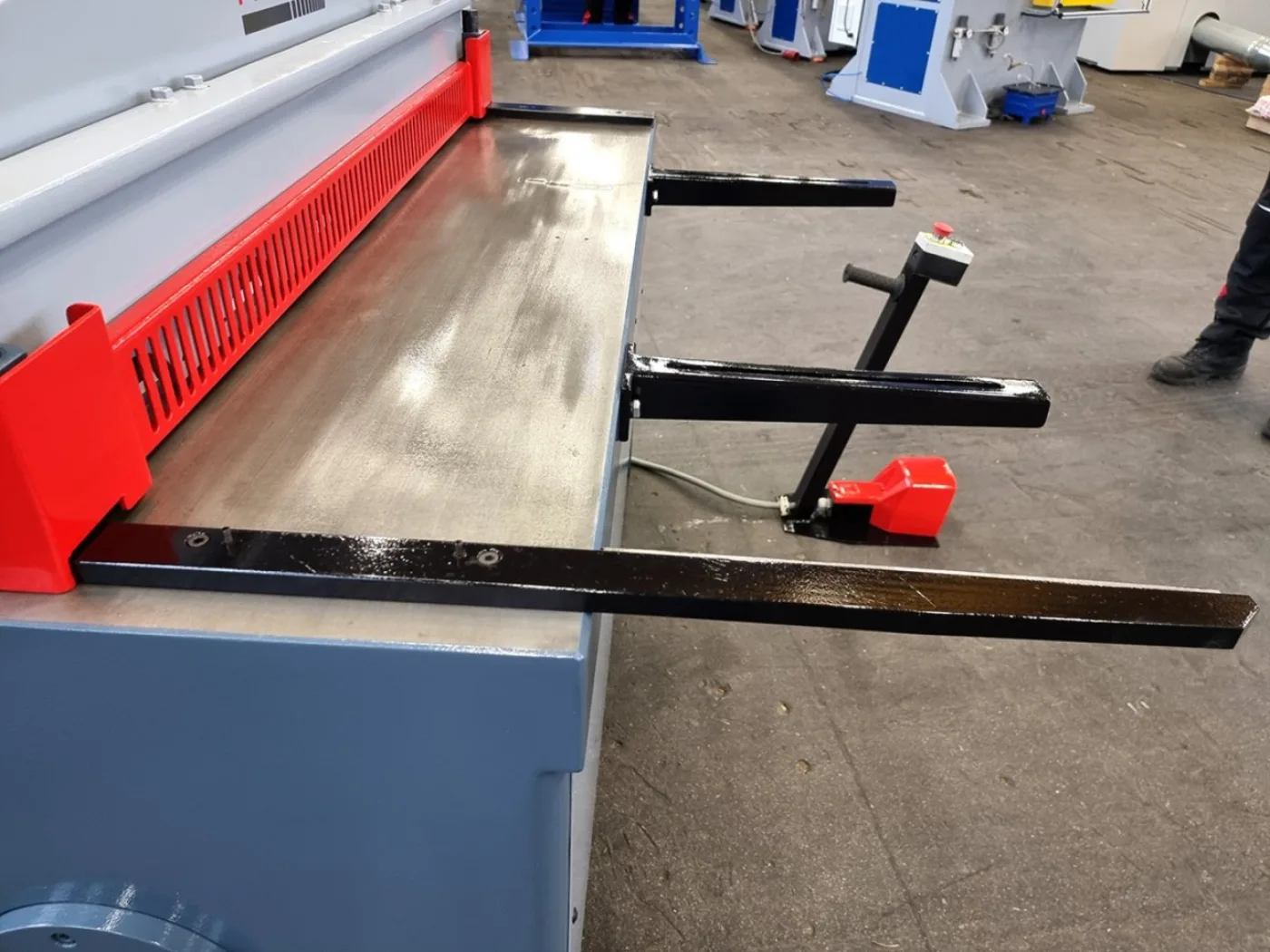 Motorische Tafelschere RGM 1303 - 5