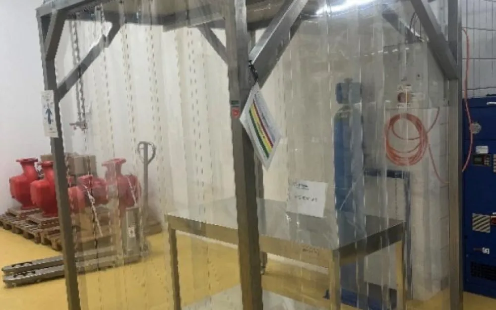 2017 Mobile Laminar Flow Unit with 4 Filter Units and Control Display