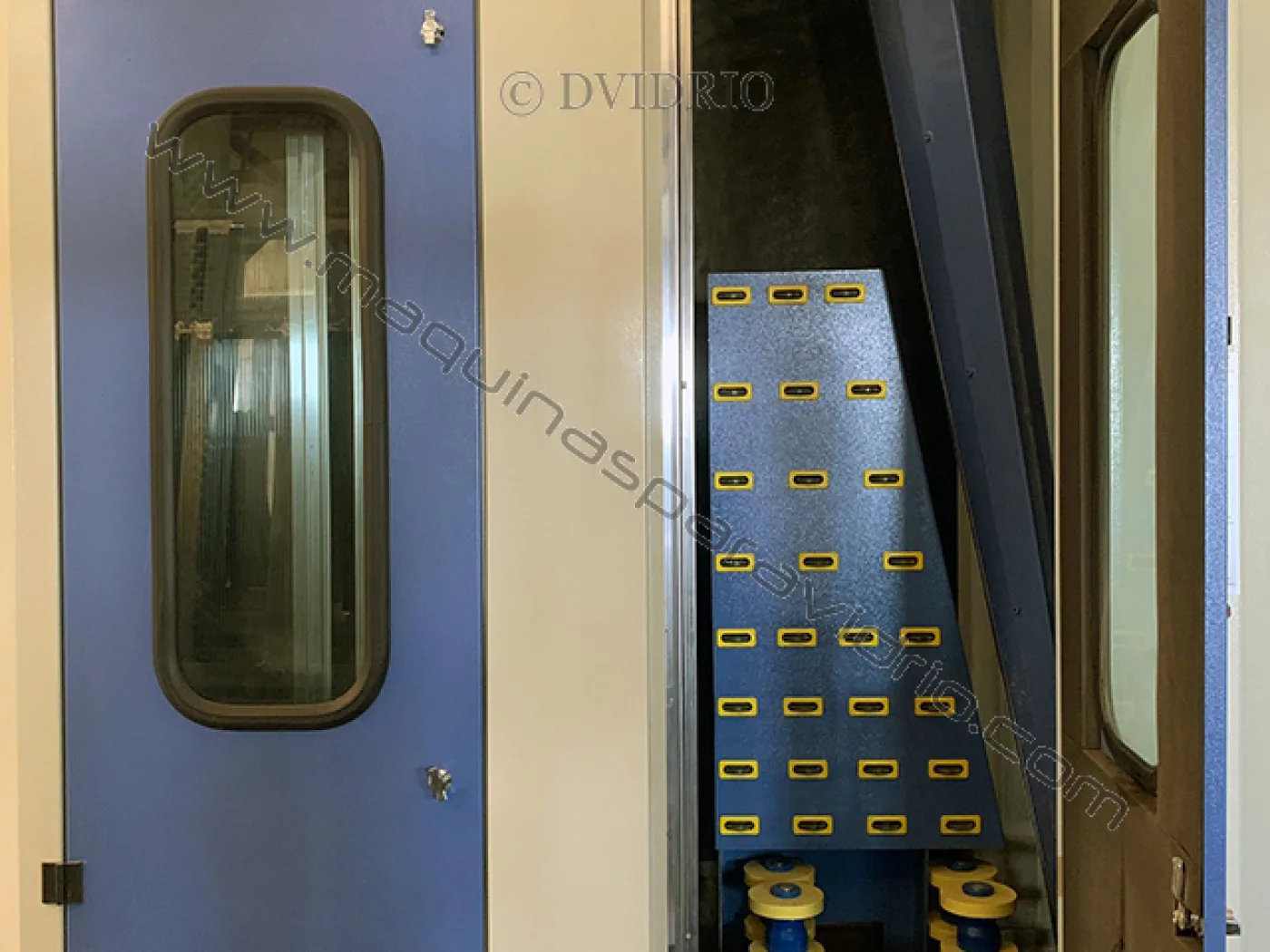 LAVADORA VERTICAL PARA VIDRIO CCM - 4