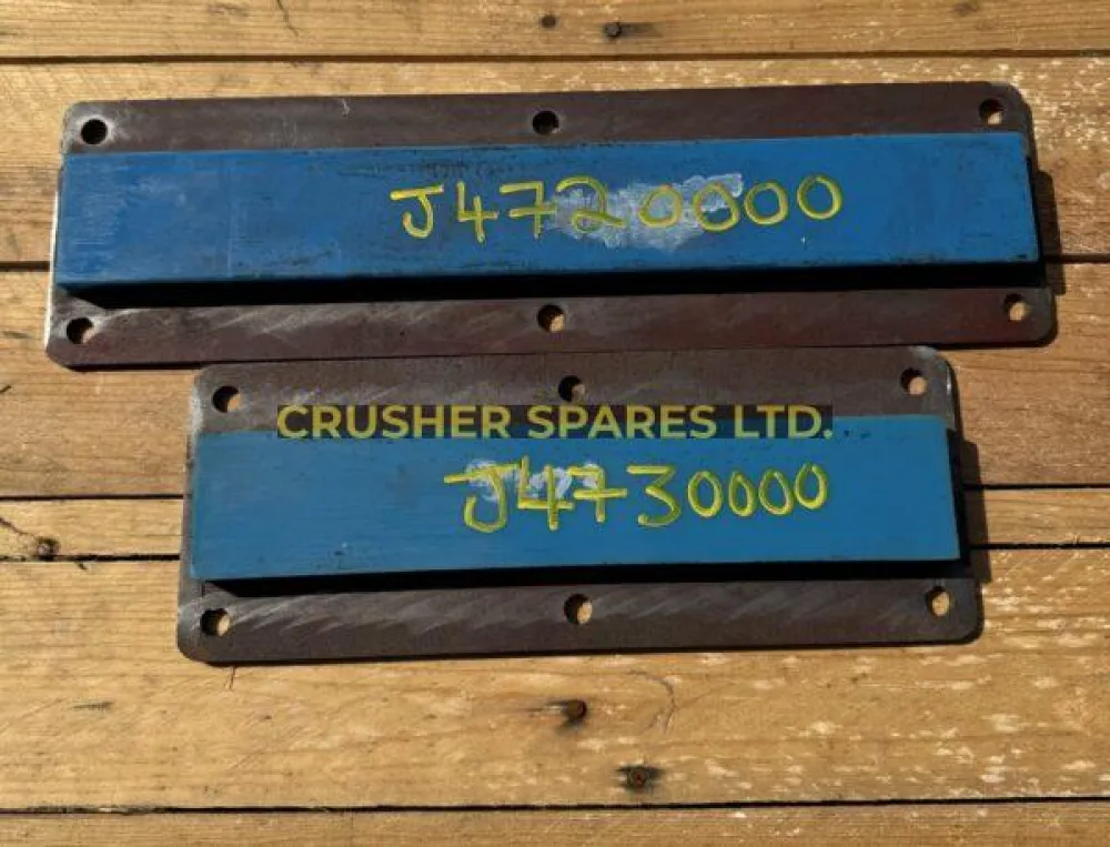 J4720000 | Jaw Box Pad Rear | Extec® / Sandvik® |