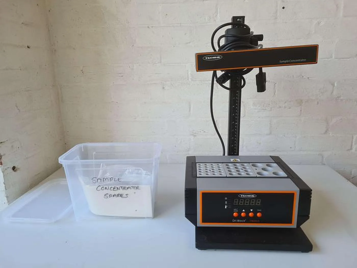 Techne Dri-Block heater with sample concentrator - 1