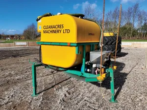 Landquip / Cleanacres 1000 litre front mounted spray tank