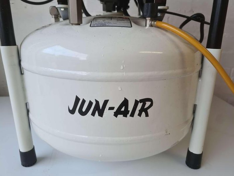 Jun-Air OF302-25B Quiet Running Air Compressor