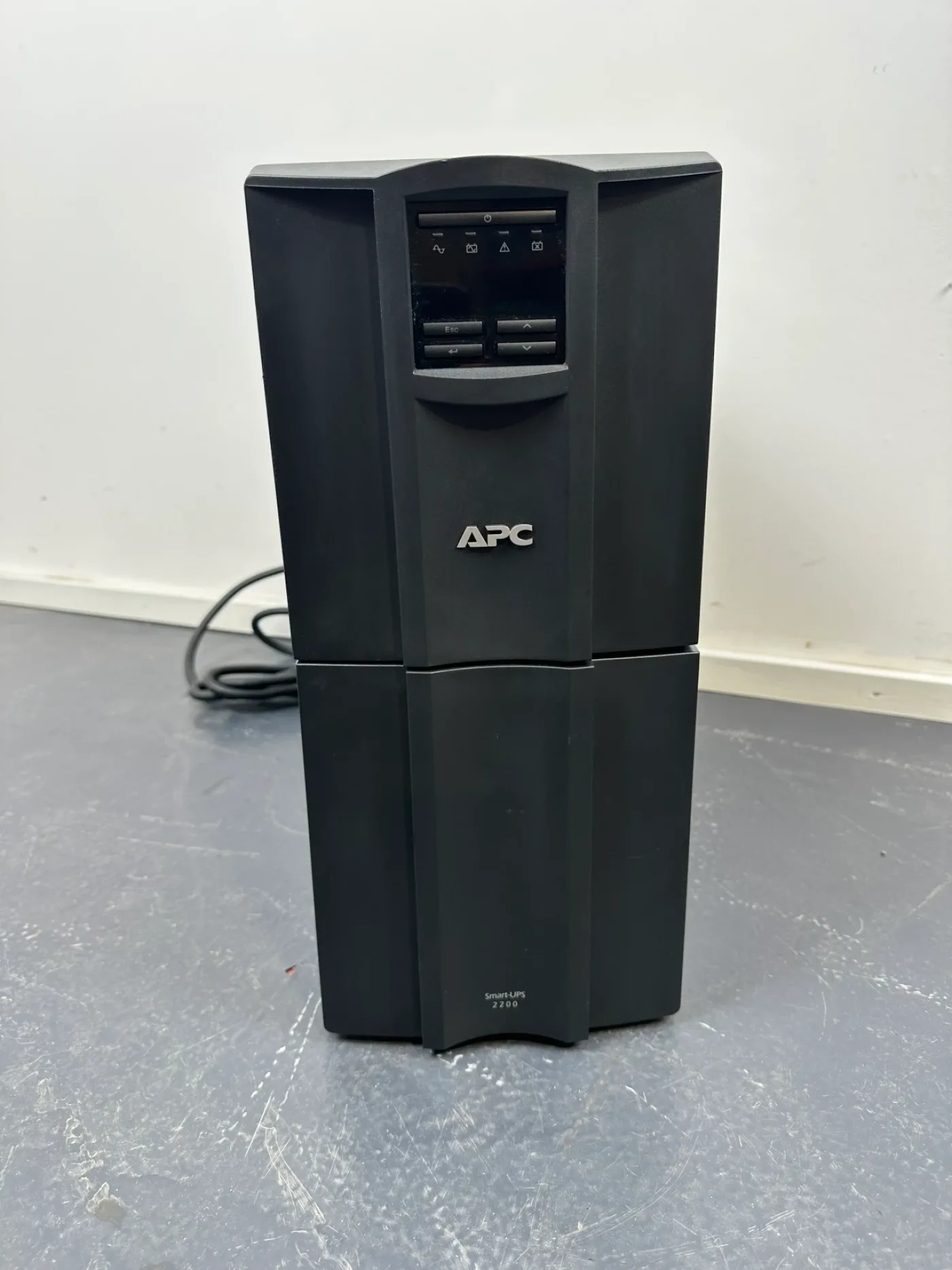 APC Smart-UPS SMT2200 USV US-/120-V-Version Stecker: NEMA L5-30P (30 A / 125 V Twist-Lock) - 2