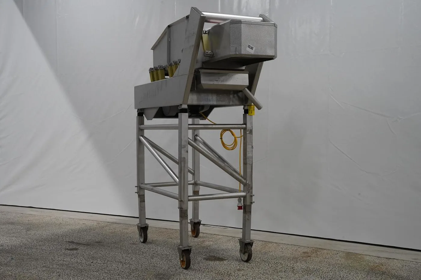 NN Triller op verrijdbaar frame - 2