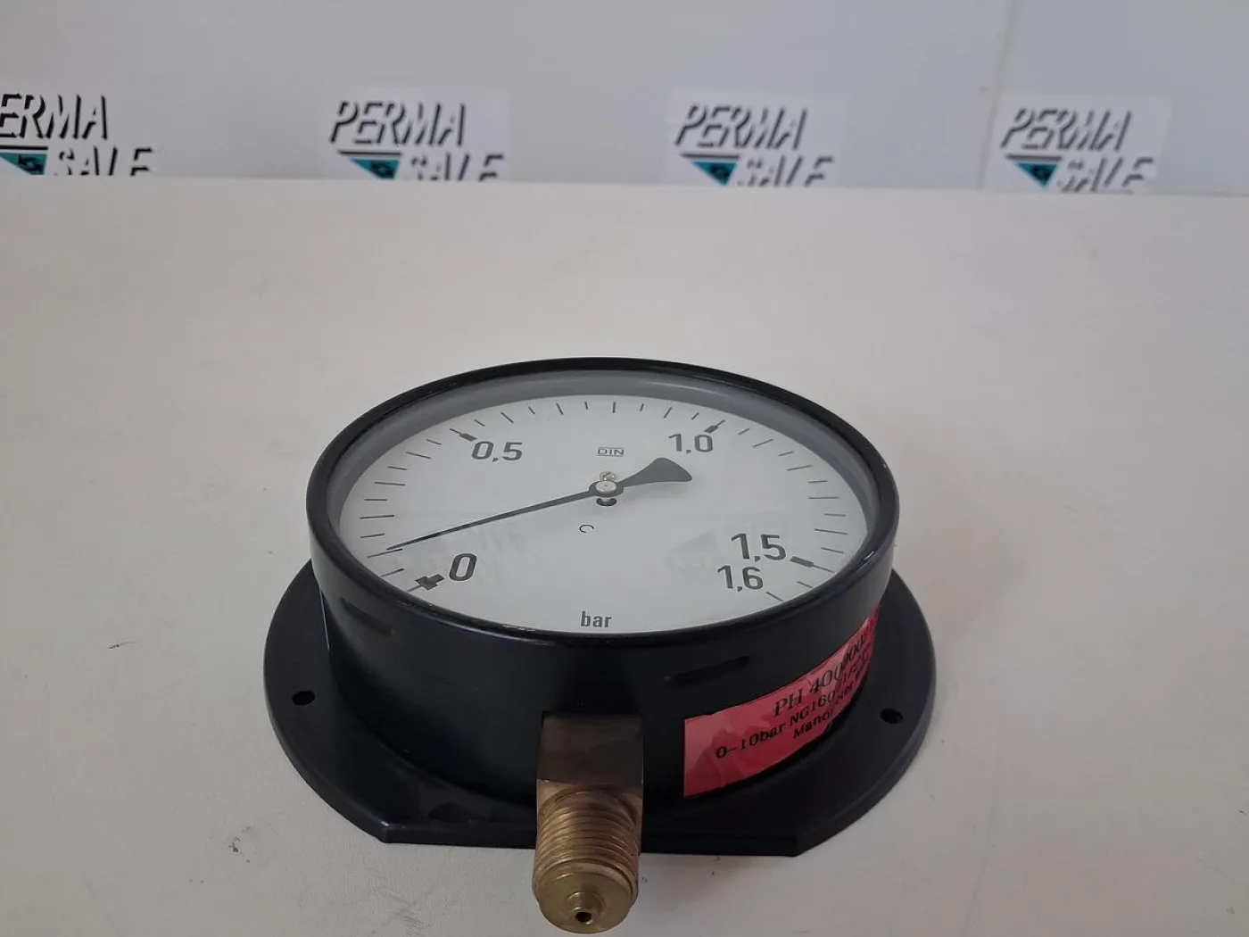 WIKA NG160 Pneumatisches Manometer 0–1,6 bar G1/2" - 1