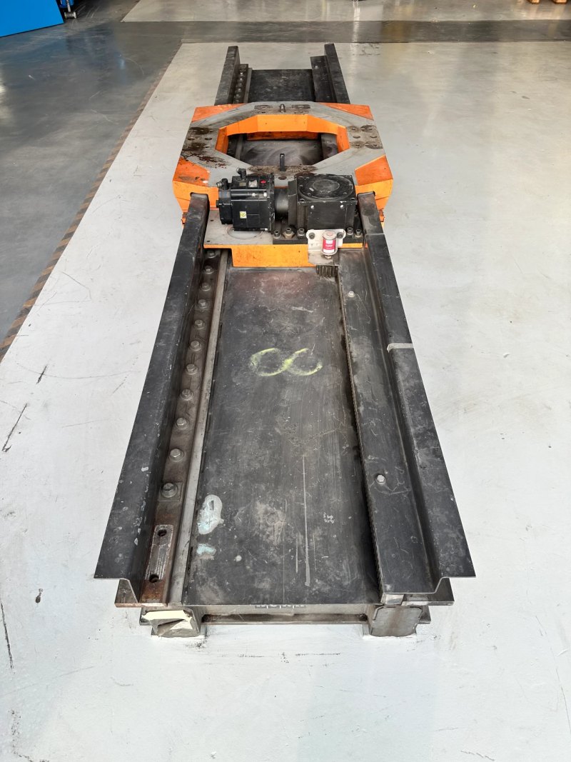 KUKA KL1500/2 4m