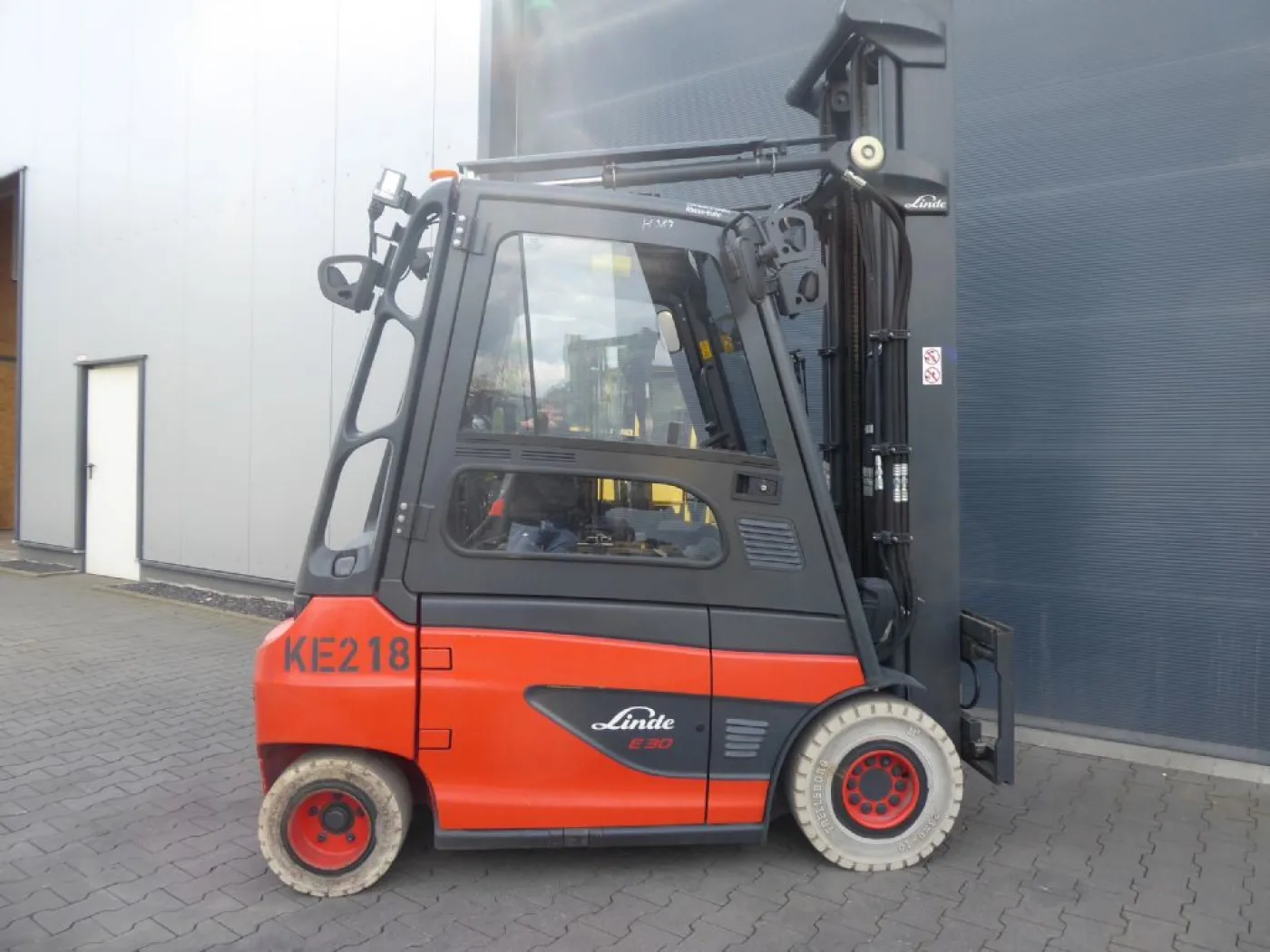 Linde E30-01 - 5