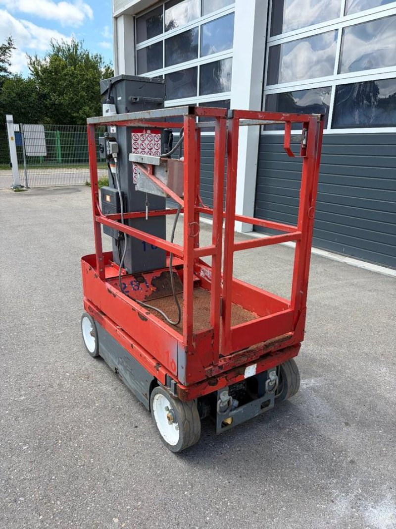 SkyJack SJ16 6,75m Elektro Mastarbeitsbühne, BJ 2016 Arbeitsbühne Hebebühne N96