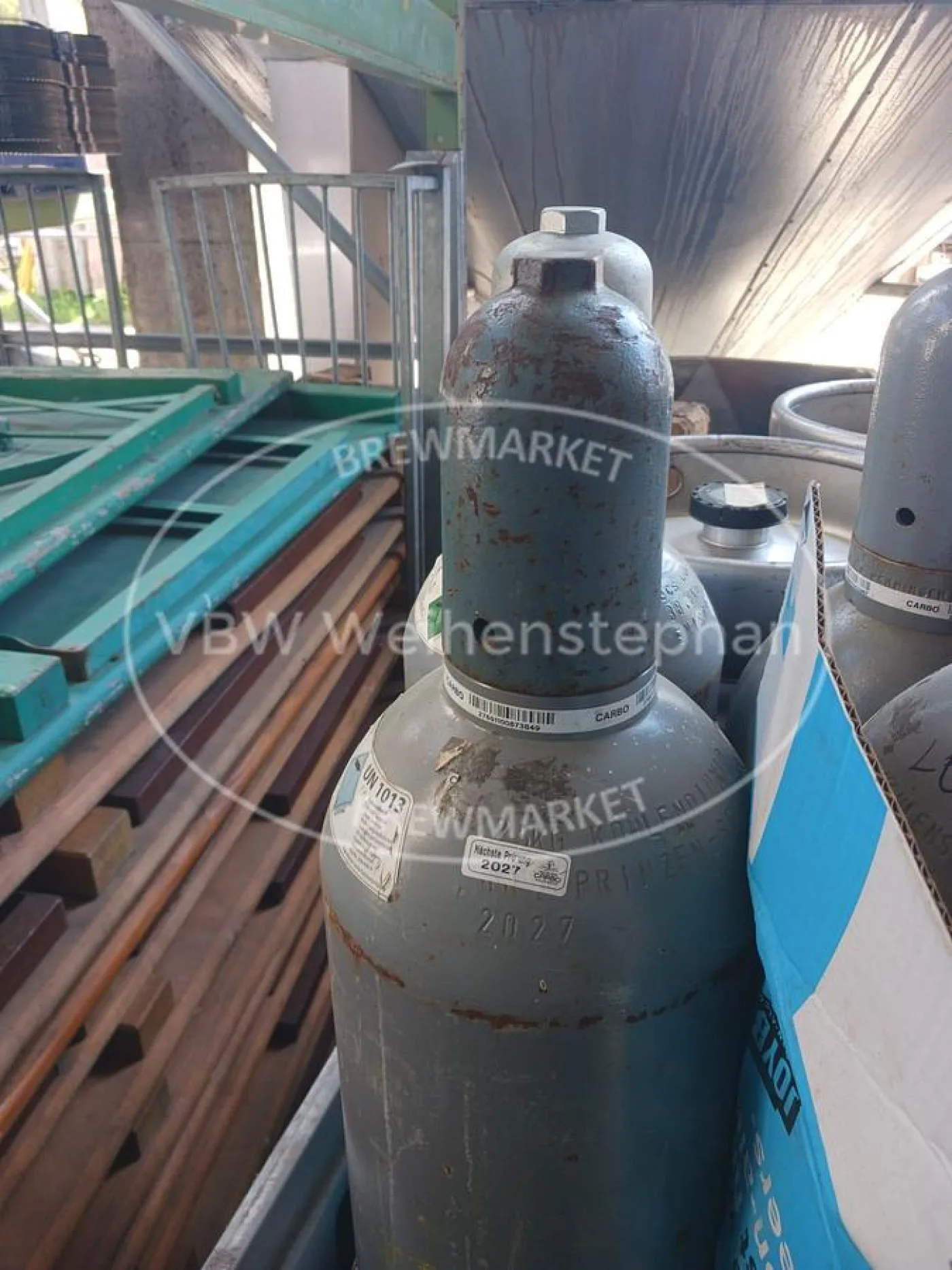 CO2 bottles (9 pcs.) - 3