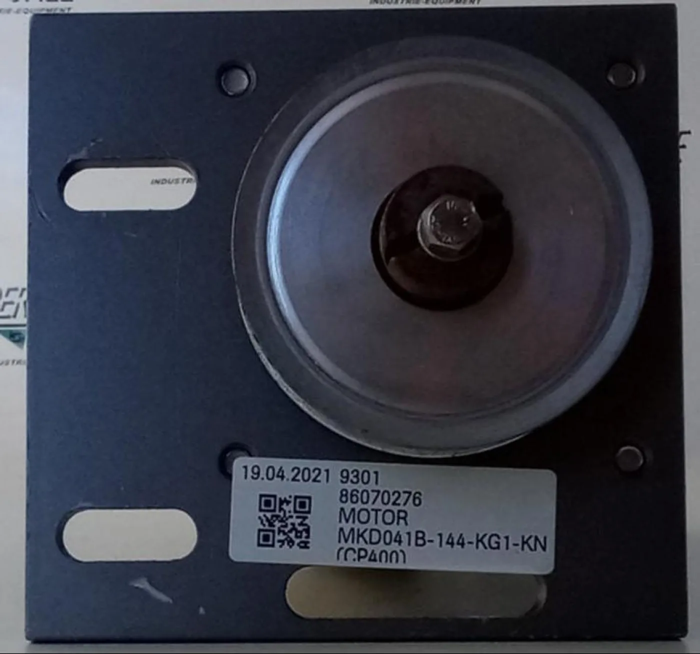 Indramat MKD041B-144-KG1-KN Permanent Magnet Motor - 5