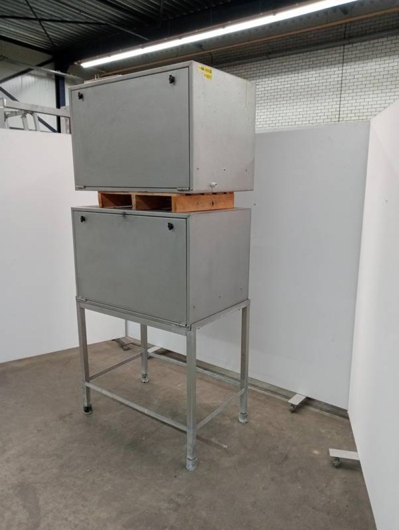 Stainless steel cabinet