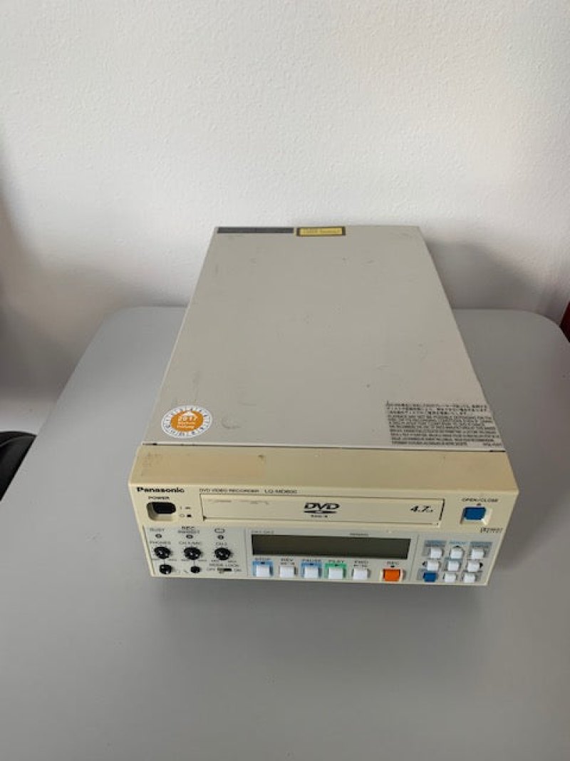 Panasonic LQ-MD 800 DVD-Recorder