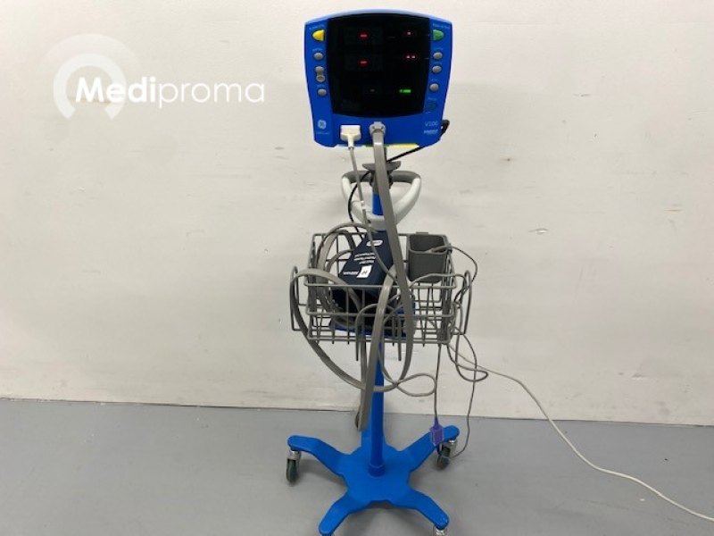GE Dinamap V100 VS Monitor