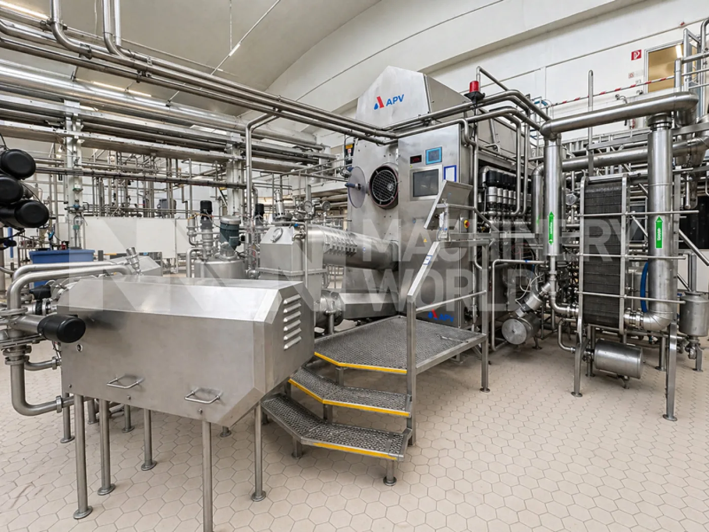 11,000kg per Hour APV HCT3.5 Continuous Butter Churn with APV FMG+ 2-Head Bulk Butter Packer - 1