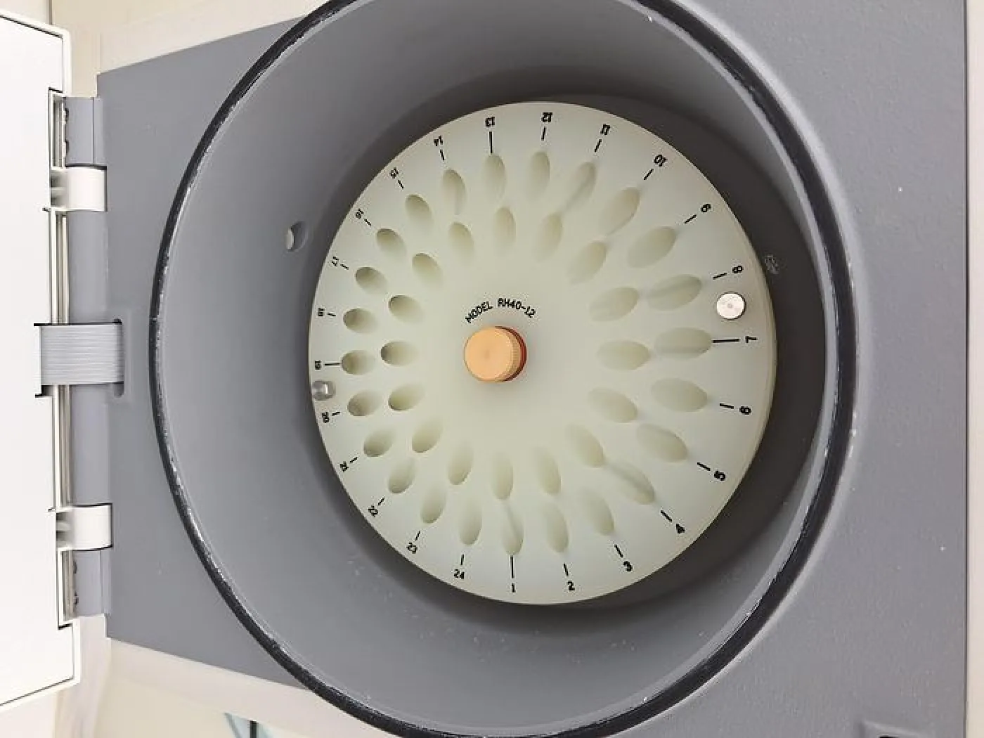 Thermo Scieintific Savant SPD121P SpeedVac Vacuum Concentrator - 4