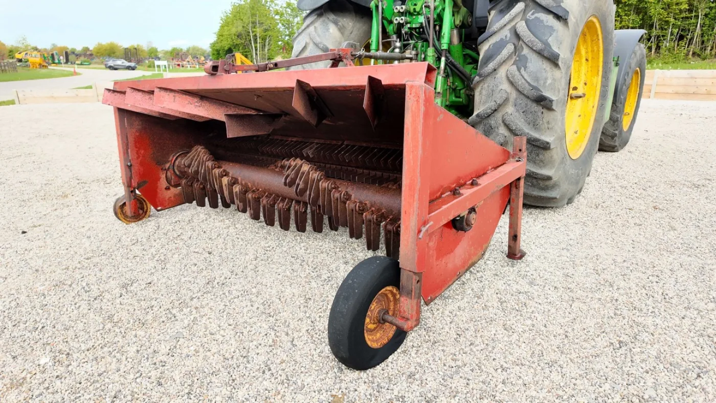 Bamlett mounted straw chopper - 1